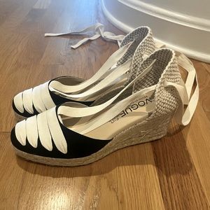 Black and white espadrilles, size 38